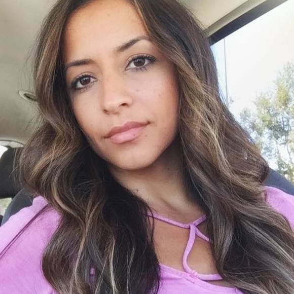 Meet your Posher, Bianca - Picture 1 of 1